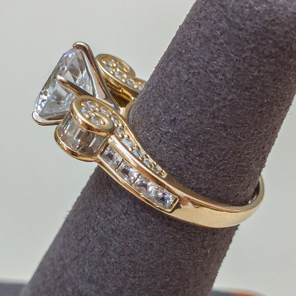 14K Gold Y2K Statement Ring with 9mm Portuguese-Cut CZ - Picture 5 of 12